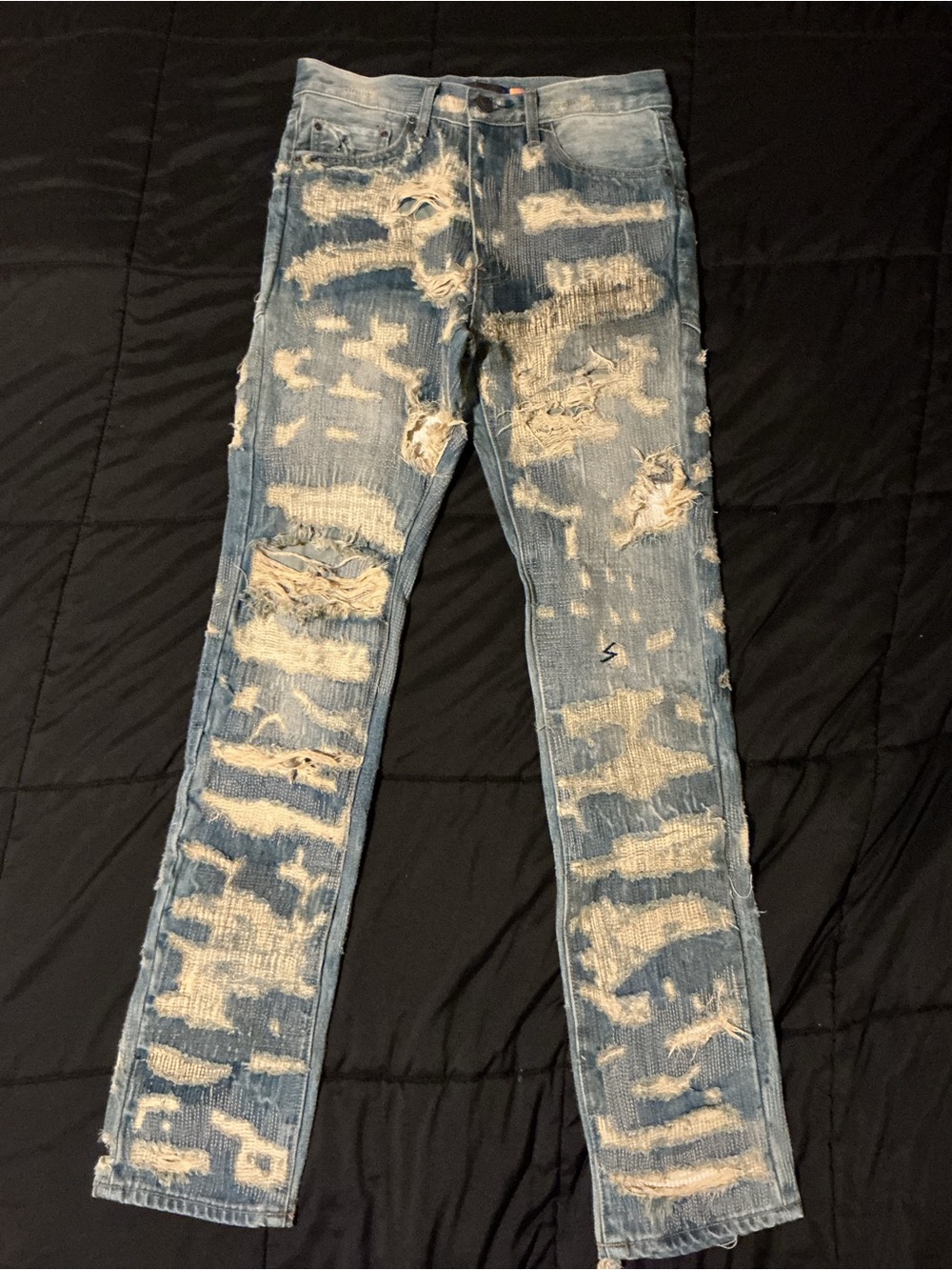 Undercover 85’s Arts n crafts Men's Distressed Blue Denim Jeans - Slim Fit